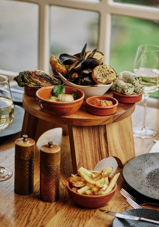 Newbridge on Usk Dining