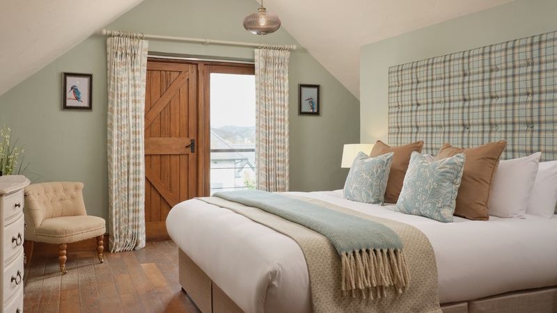 Kindly Kingfisher Bedroom