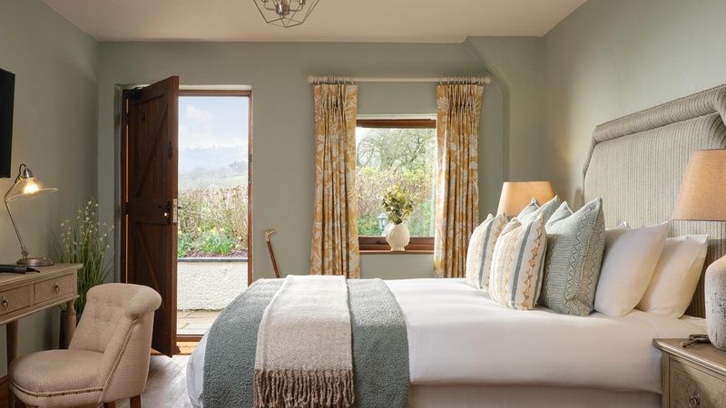 Peaceful Perch - Superior King Room