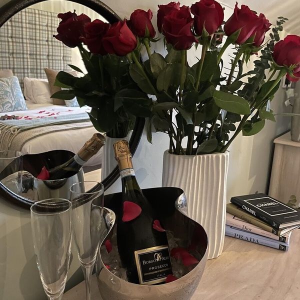 Valentine's Day Room Decor