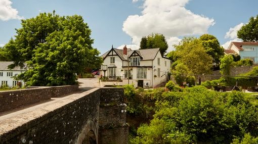 Newbridge on Usk