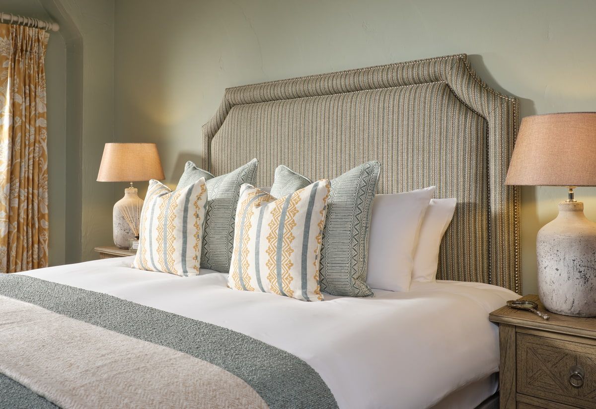 Newbridge on Usk Stays